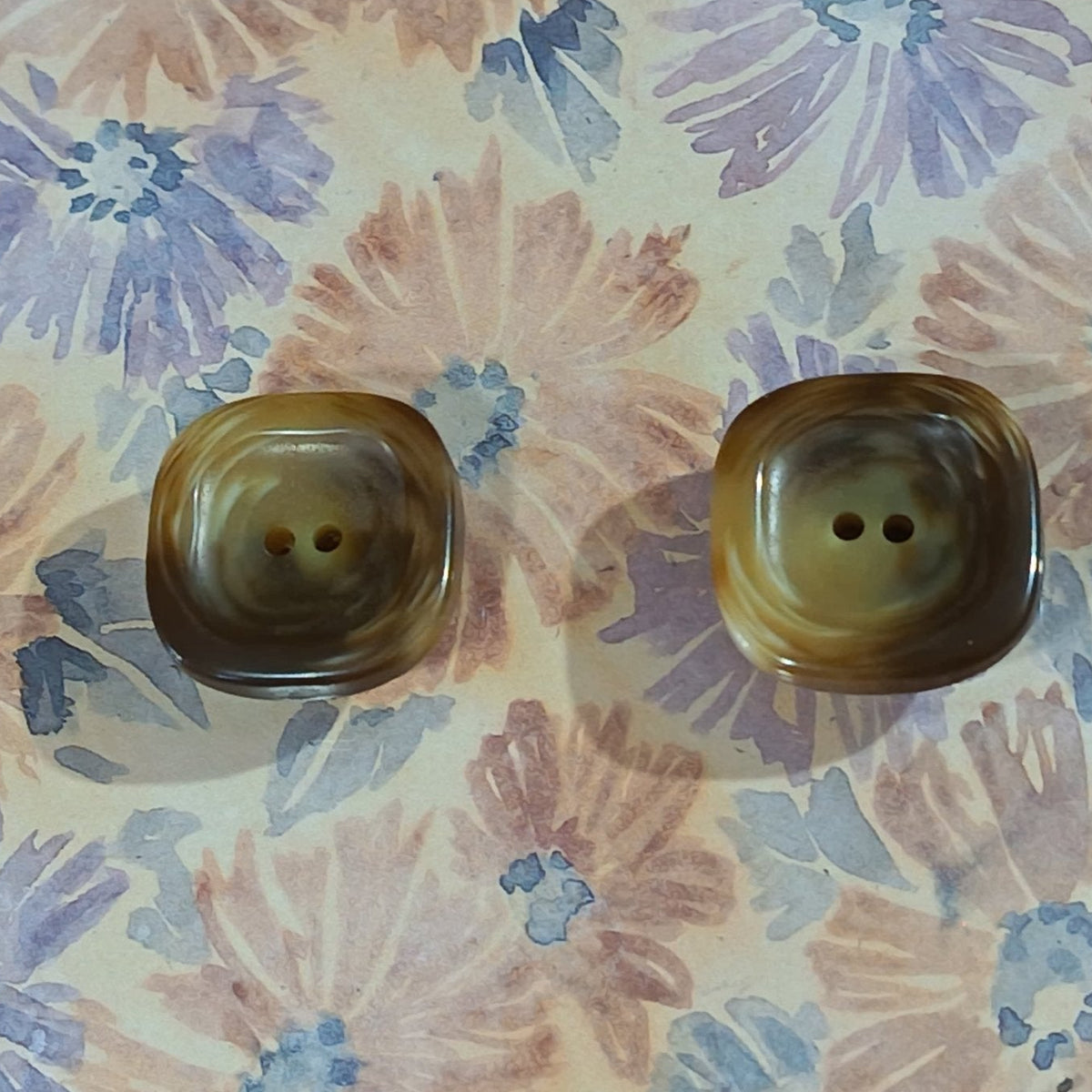 Medium Tortoishell Round Square Magnets Fridge Magnet