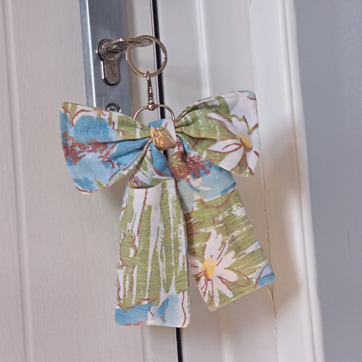 Handmade Bow Keychain - Full Floral Print - Arlene Stitch